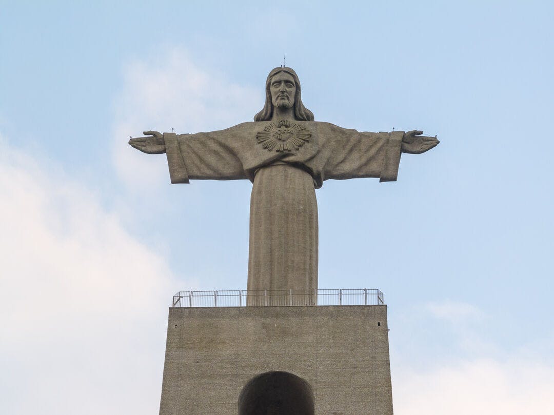 Lisbon | Portugal | Christ the King statue | P&O Cruises | Destination