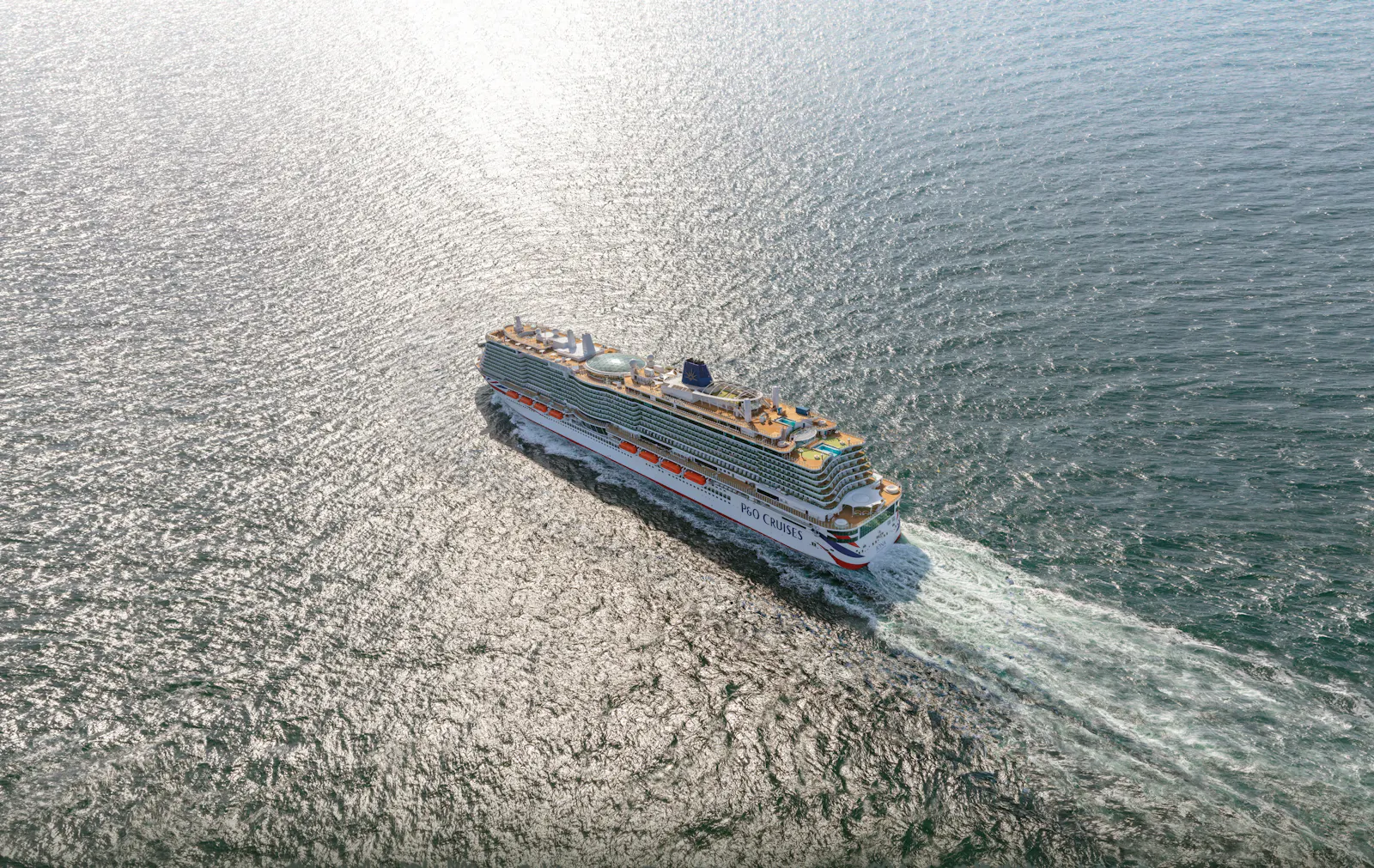 P&O Iona at sea