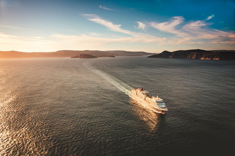 Cunard Queen Elizabeth at sea