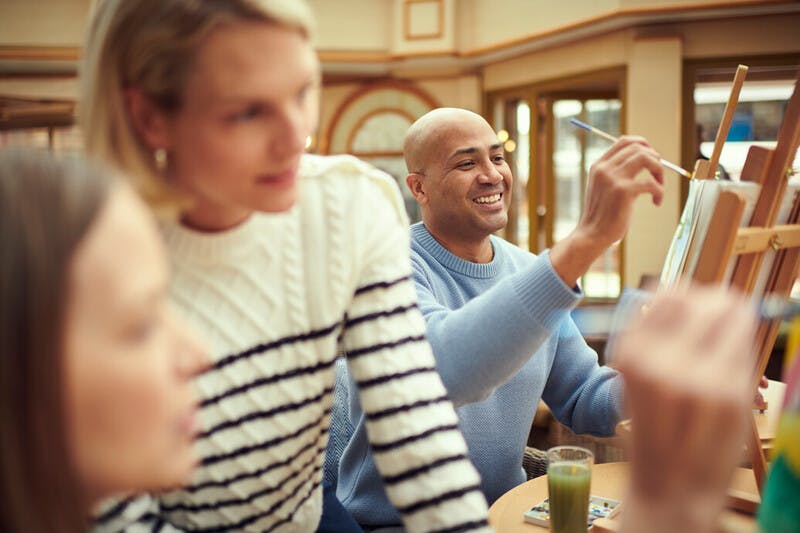 Cunard Queen Elizabeth Art class