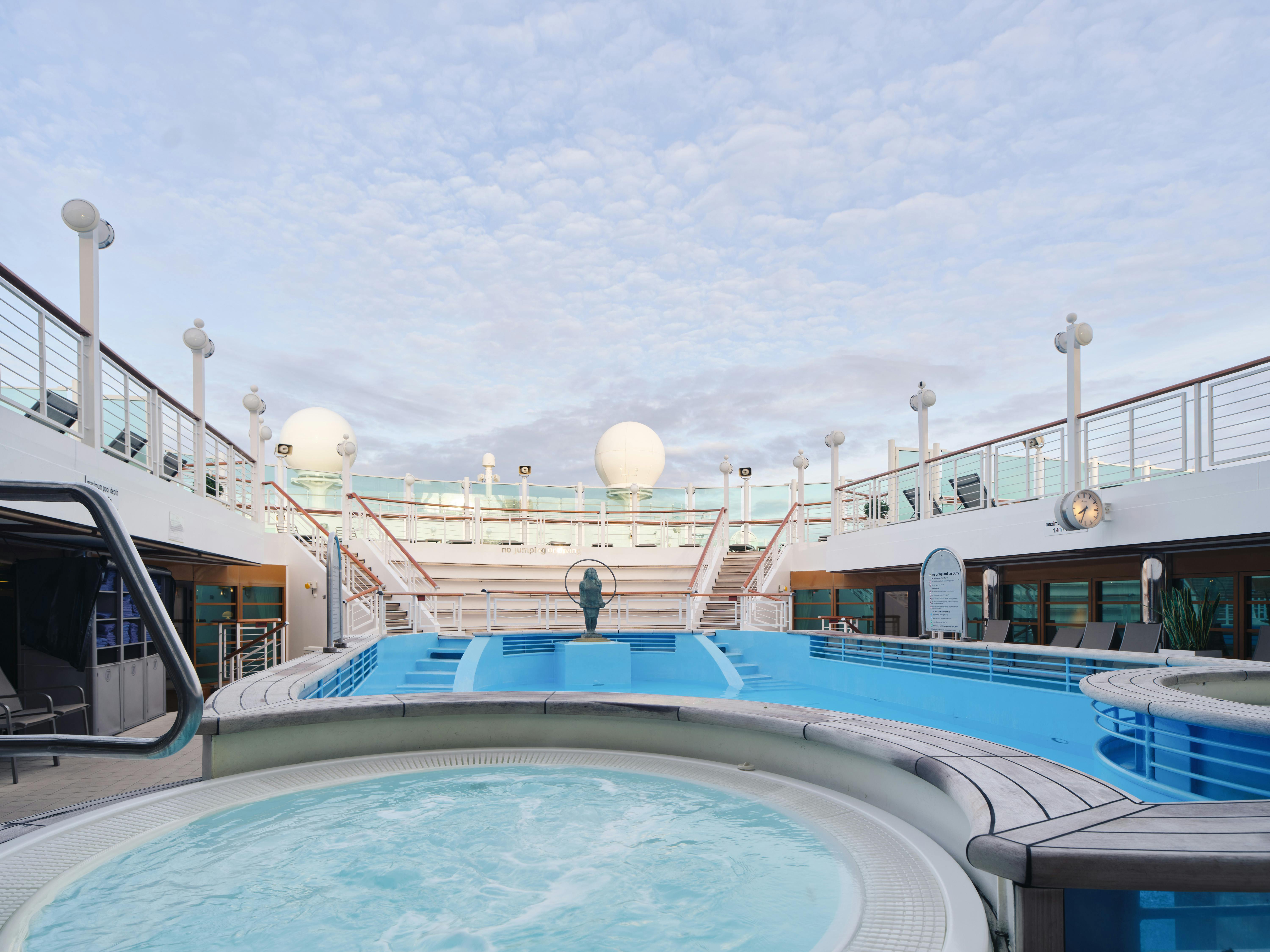 Ventura Oasis Pool