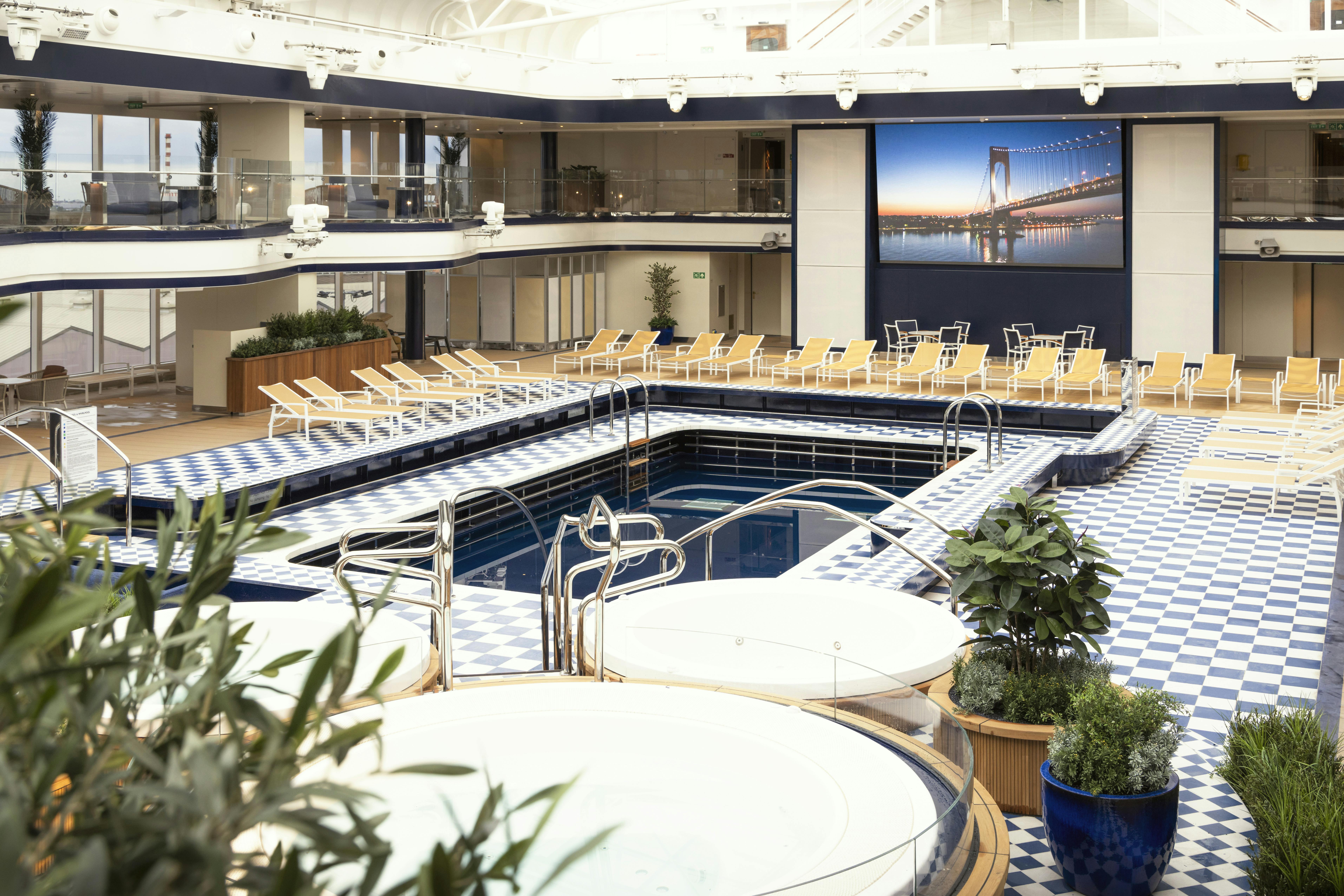 Cunard Cruises Queen Anne pool