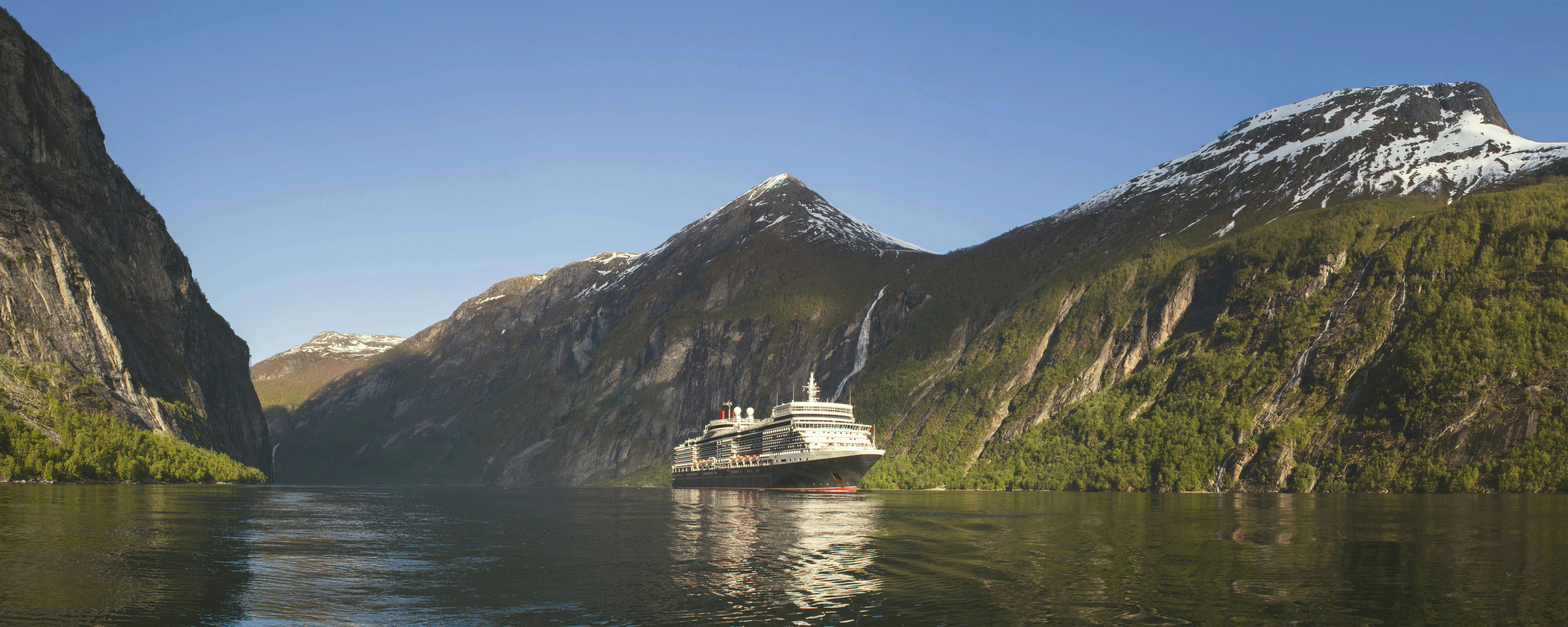 Queen Anne ship in Norway, Cunard Cruises