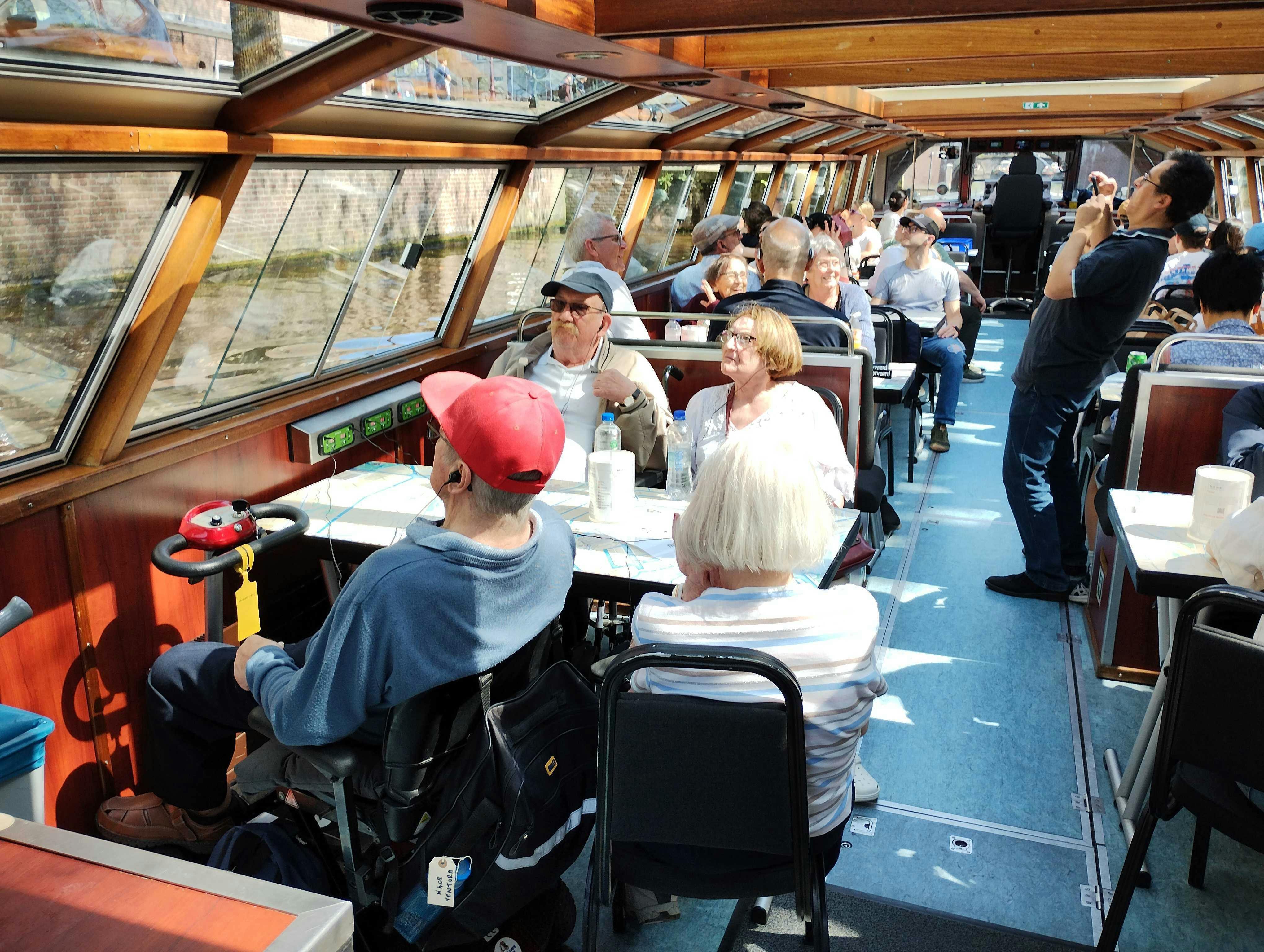 Cruise customers enjoying a private excursion in Amsterdam