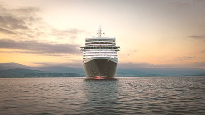 Cunard Queen Elizabeth at Sea