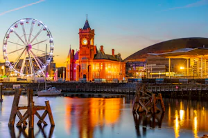 Christmas in South Wales + Experience Christmas in South Wales with Limitless Travel. Enjoy festive markets, Cardiff tours, and accessible accommodations for a magical holiday.