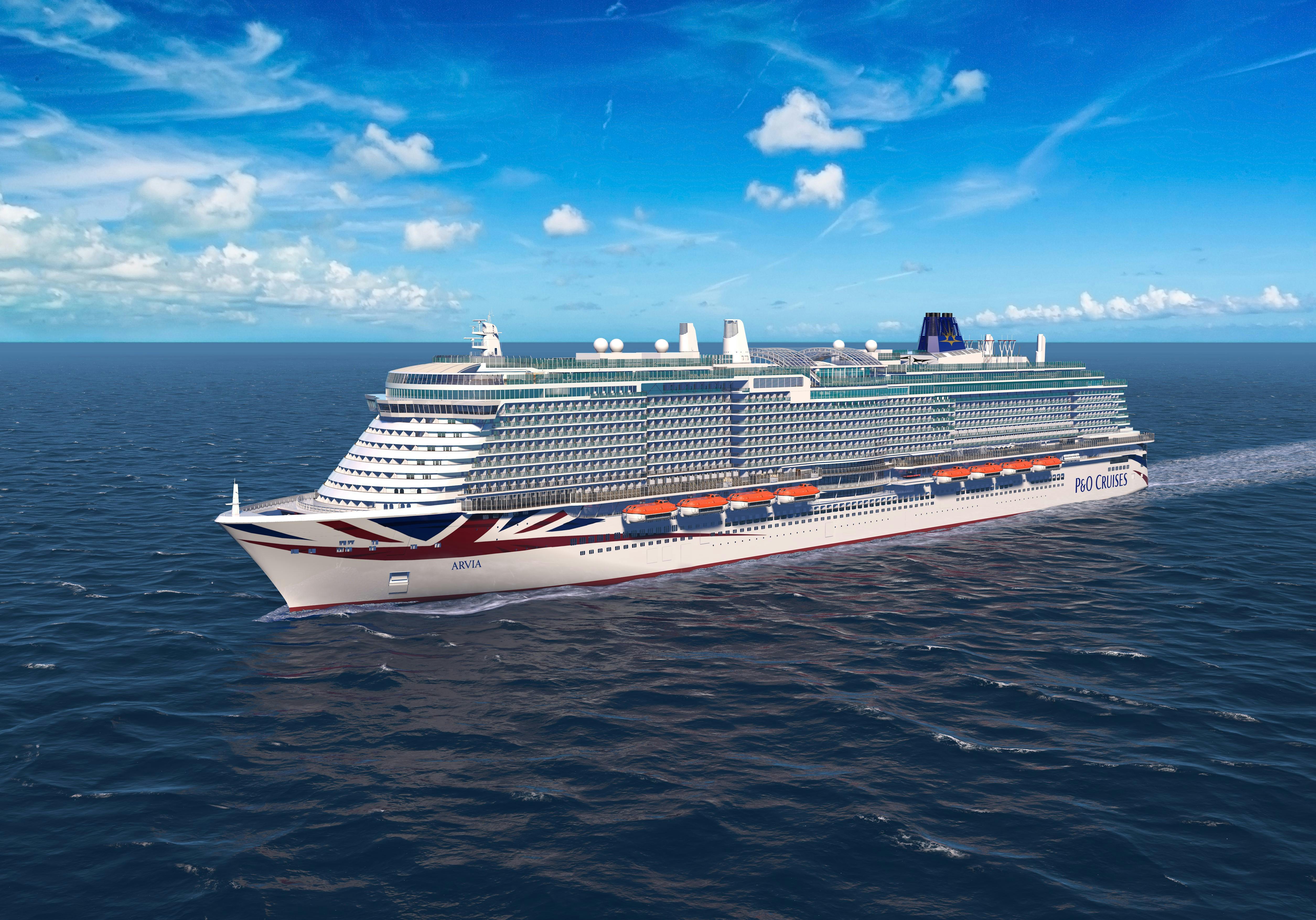 P&O Arvia at sea